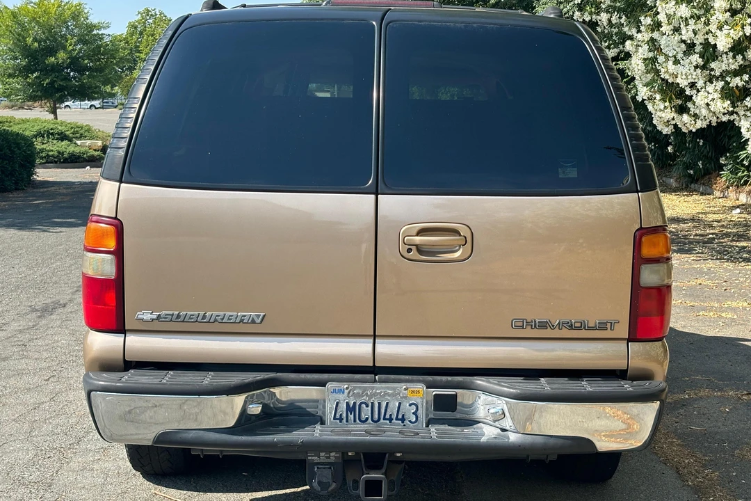 2000 Chevrolet Suburban 9th Gen - Image 5 of 31
