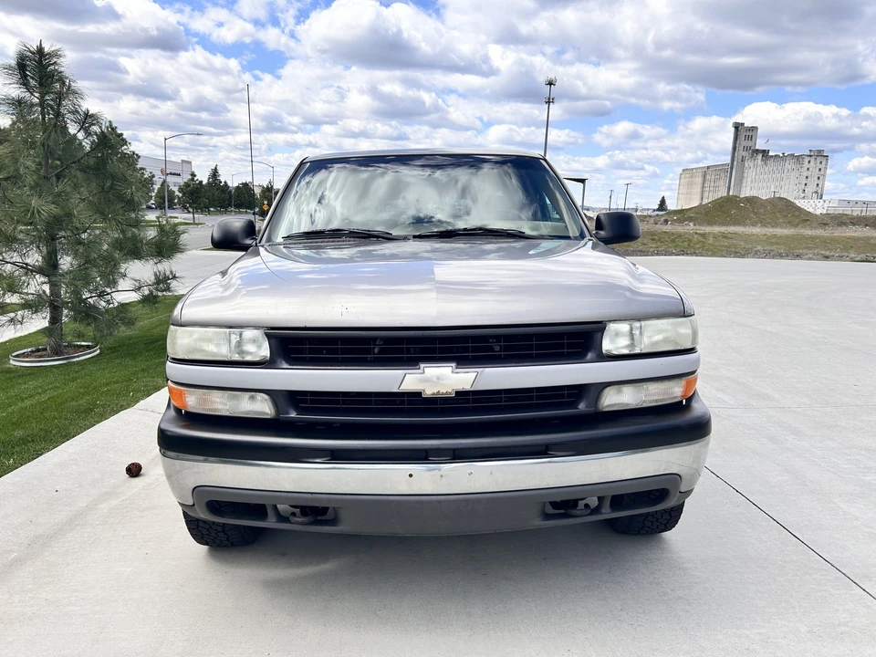 2000 Chevrolet Suburban 9th Gen - Image 14 of 31