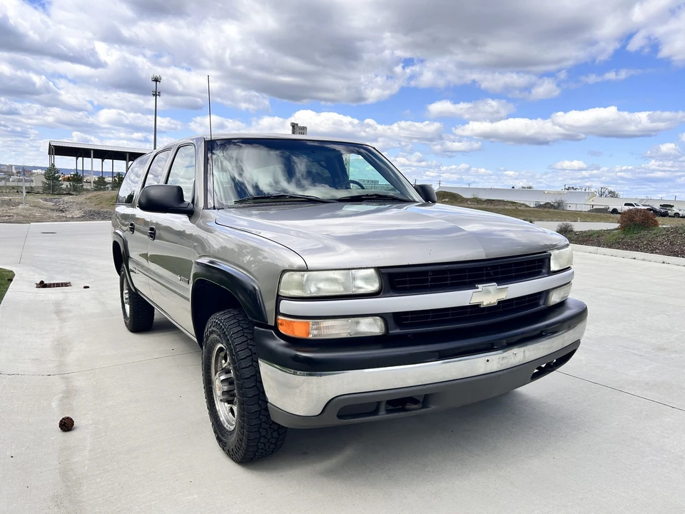 2000 Chevrolet Suburban 9th Gen - Image 13 of 31