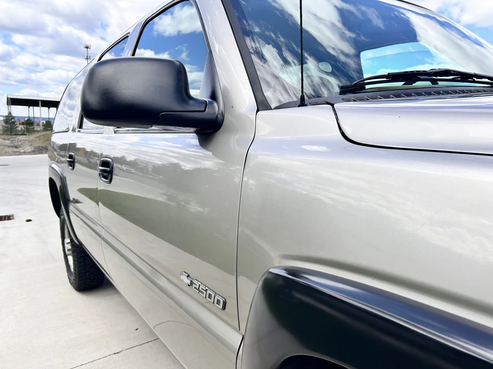 2000 Chevrolet Suburban 9th Gen - Image 22 of 31