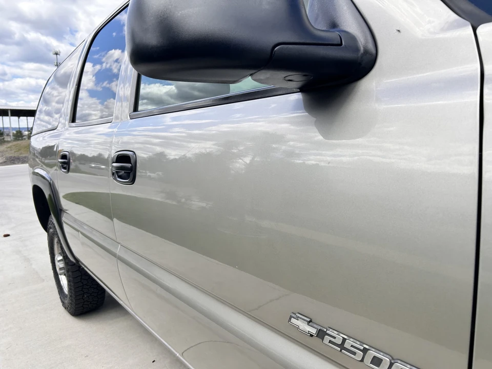2000 Chevrolet Suburban 9th Gen - Image 21 of 31