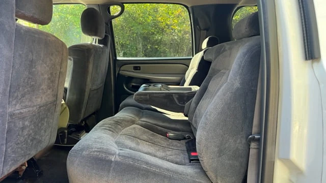2000 Chevrolet Suburban 9th Gen - Image 5 of 18
