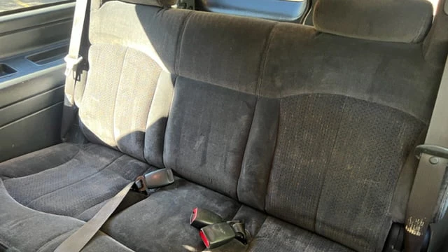 2000 Chevrolet Suburban 9th Gen - Image 6 of 18