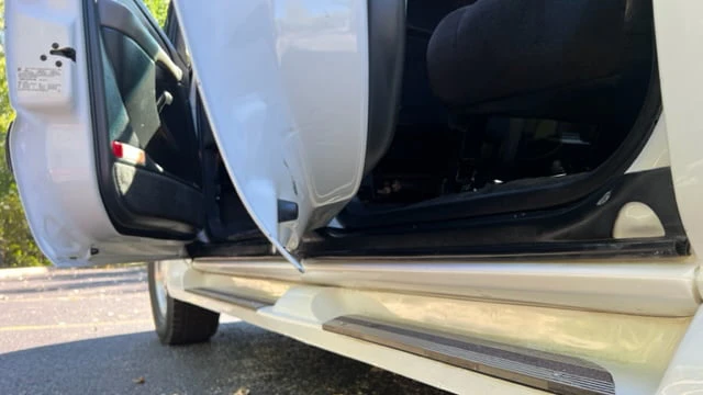 2000 Chevrolet Suburban 9th Gen - Image 14 of 18