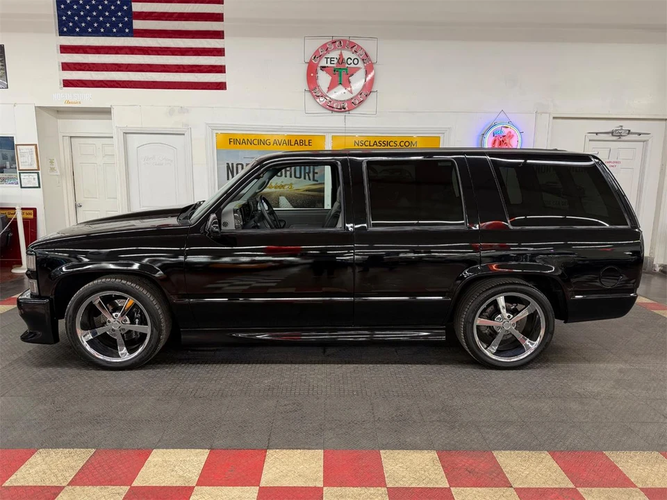 2000 Chevrolet Tahoe 2nd Gen - Image 3 of 31