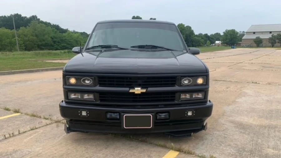 2000 Chevrolet Tahoe - Image 4 of 8