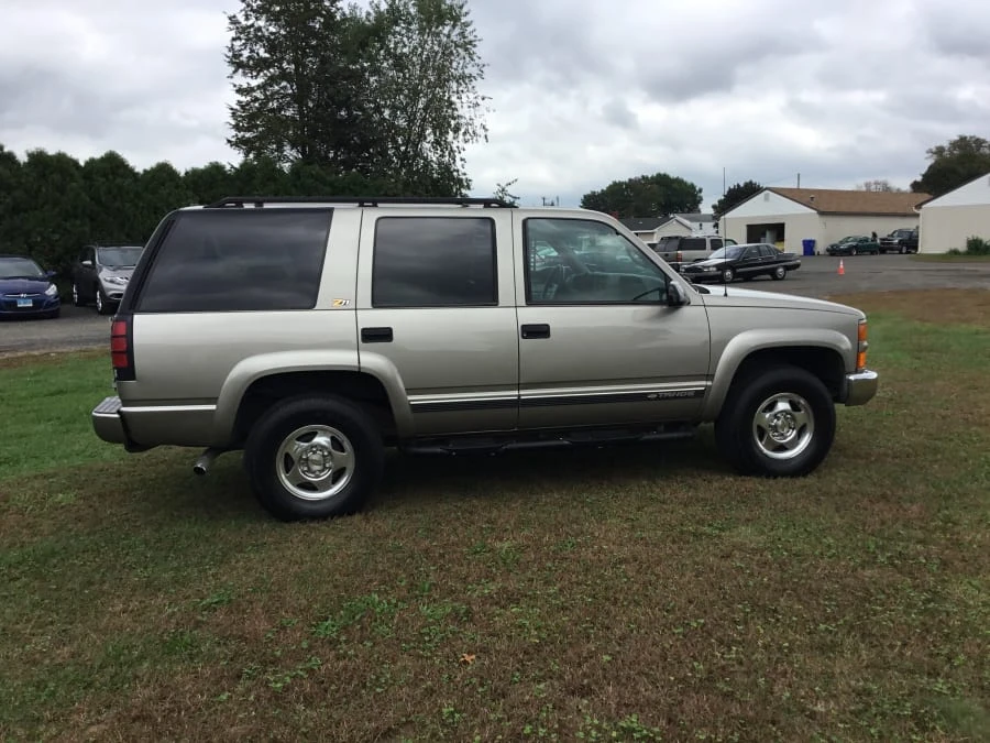 2000 Chevrolet Tahoe 2nd Gen - Image 7 of 8