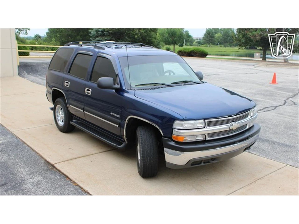 2000 Chevrolet Tahoe 2nd Gen - Image 3 of 31