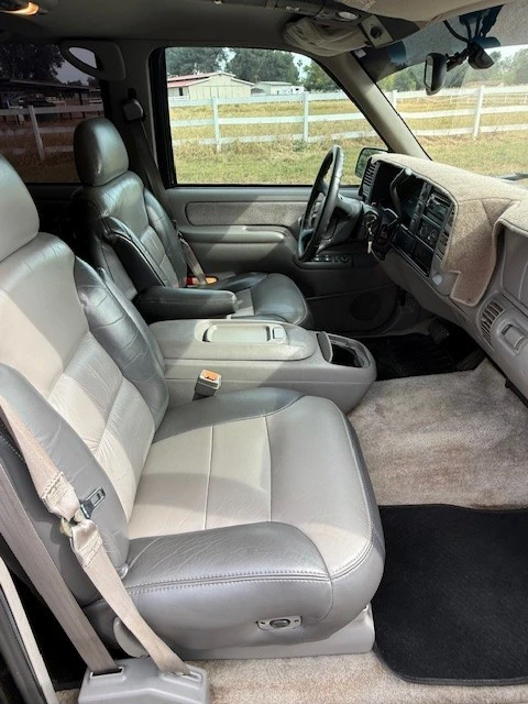 2000 Chevrolet Tahoe 1st Gen - Image 13 of 21