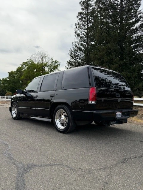 2000 Chevrolet Tahoe 1st Gen - Image 11 of 21