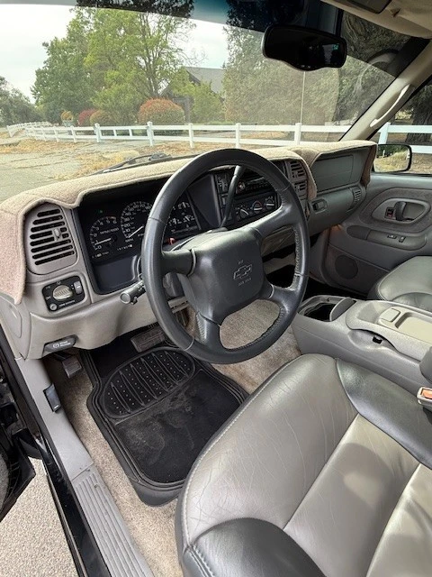 2000 Chevrolet Tahoe 1st Gen - Image 20 of 21