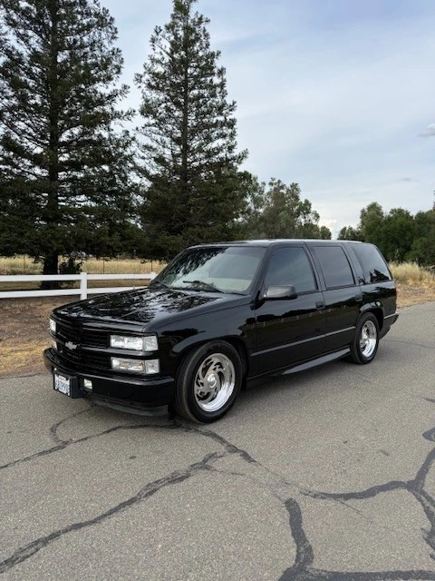 2000 Chevrolet Tahoe 1st Gen - Image 2 of 21