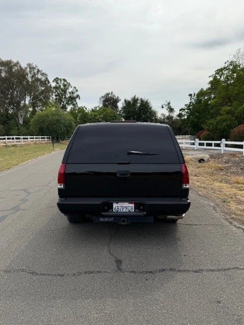 2000 Chevrolet Tahoe 1st Gen - Image 9 of 21