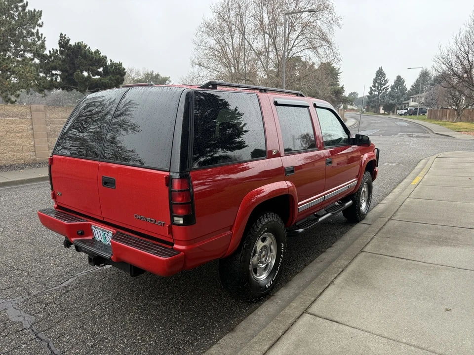 2000 Chevrolet Tahoe 1st Gen - Image 6 of 21