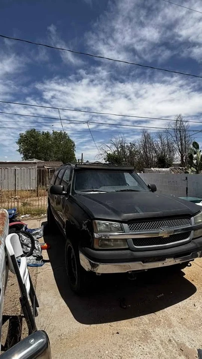 2000 Chevrolet Tahoe 2nd Gen - Image 2 of 4