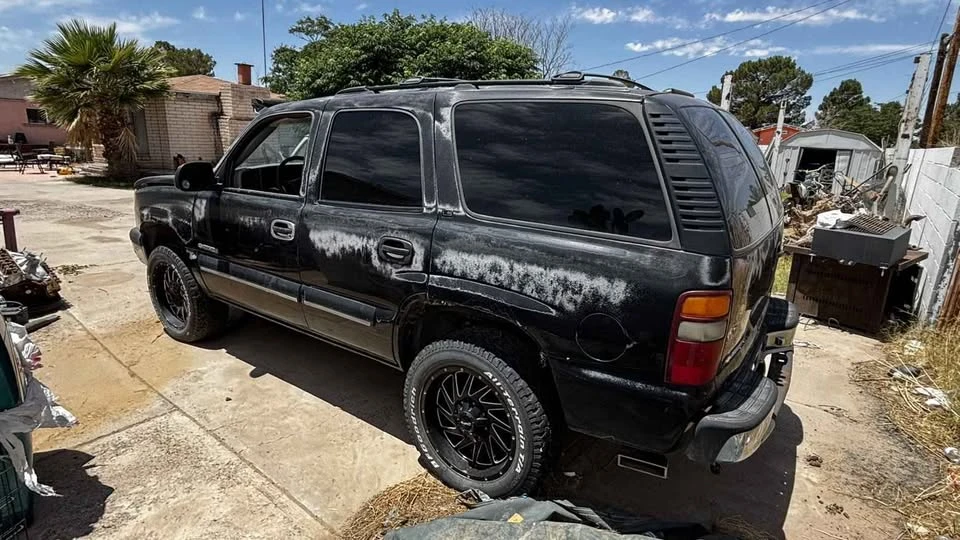 2000 Chevrolet Tahoe 2nd Gen - Image 3 of 4