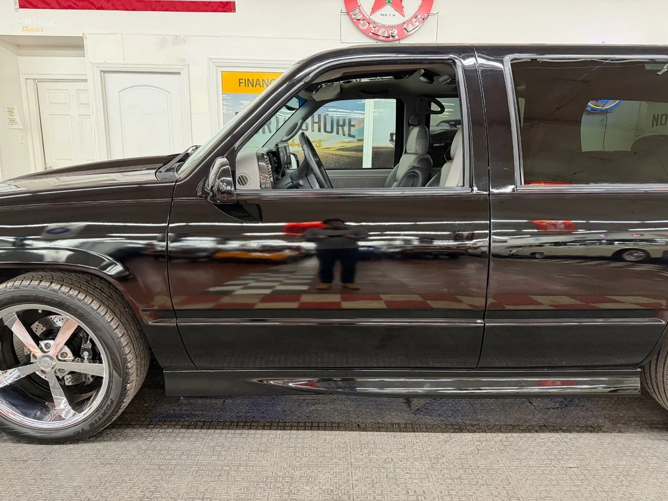 2000 Chevrolet Tahoe - Image 5 of 21