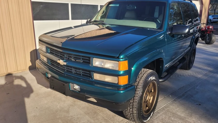 2000 Chevrolet Tahoe 1st Gen - Image 12 of 13