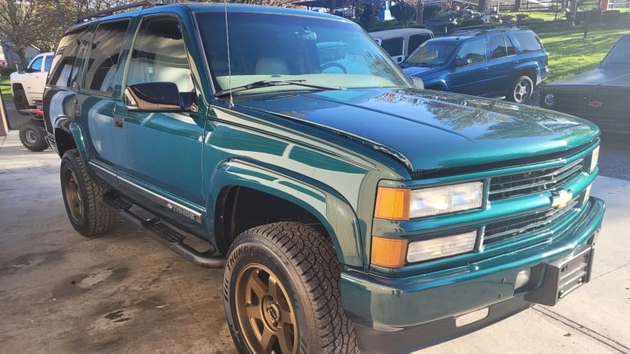 2000 Chevrolet Tahoe 1st Gen - Image 9 of 13