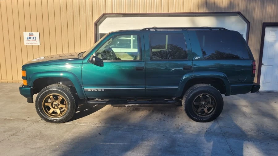2000 Chevrolet Tahoe 1st Gen - Image 2 of 12