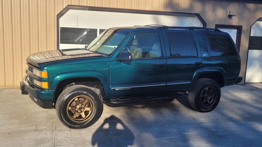2000 Chevrolet Tahoe 1st Gen - Image 11 of 12