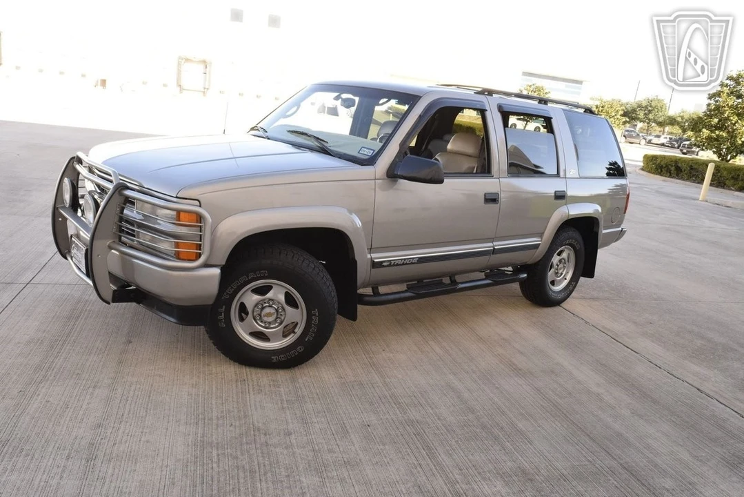 2000 Chevrolet Tahoe 2nd Gen - Image 3 of 21