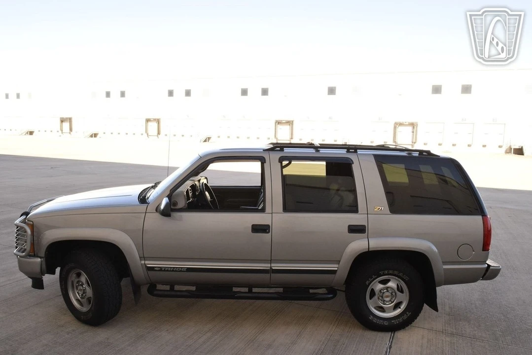 2000 Chevrolet Tahoe 2nd Gen - Image 4 of 21