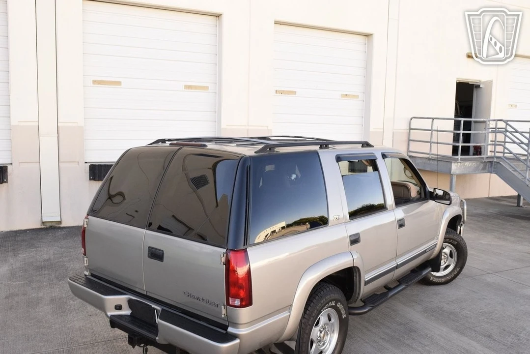 2000 Chevrolet Tahoe 2nd Gen - Image 14 of 21