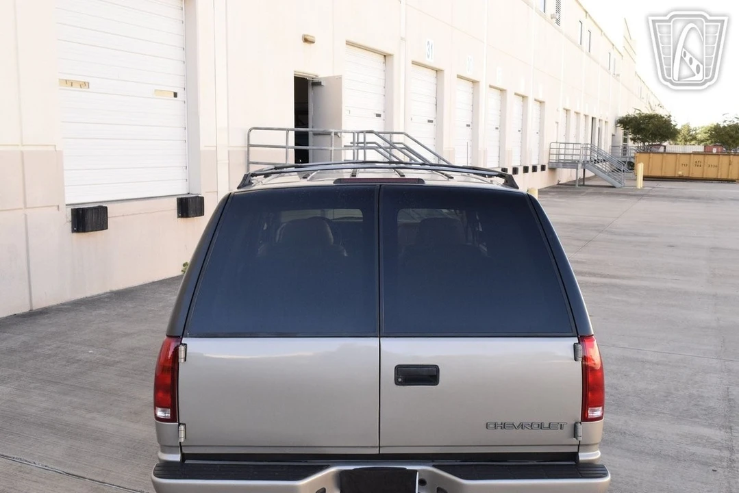 2000 Chevrolet Tahoe 2nd Gen - Image 11 of 21