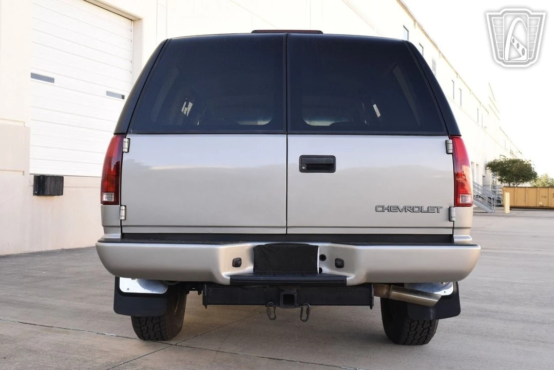 2000 Chevrolet Tahoe 1st Gen - Image 12 of 12