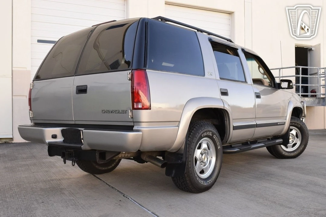 2000 Chevrolet Tahoe 2nd Gen - Image 16 of 21