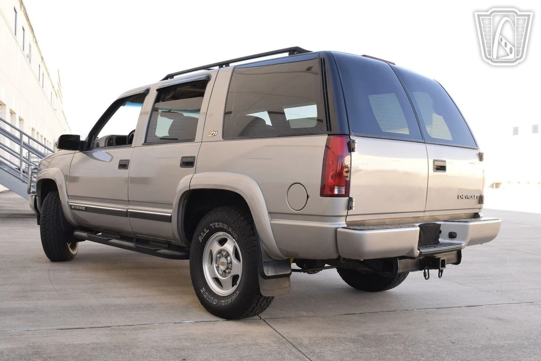 2000 Chevrolet Tahoe 2nd Gen - Image 10 of 21
