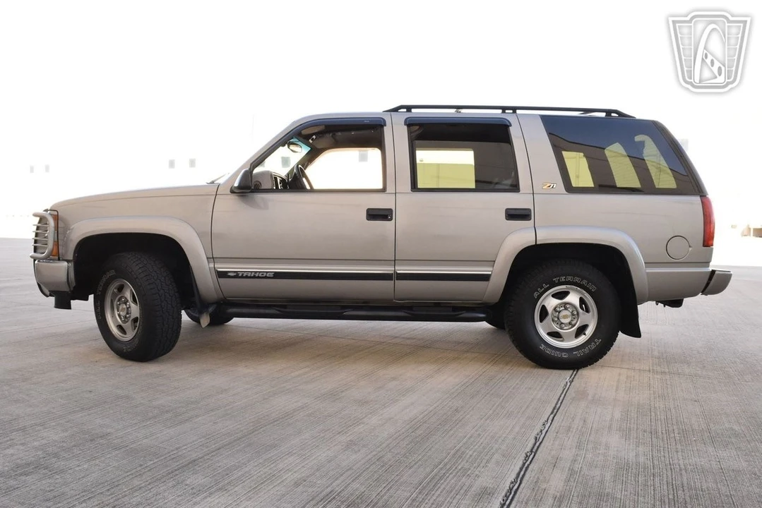 2000 Chevrolet Tahoe 2nd Gen - Image 7 of 21
