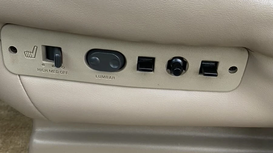 2000 Chevrolet Tahoe 1st Gen - Image 5 of 19