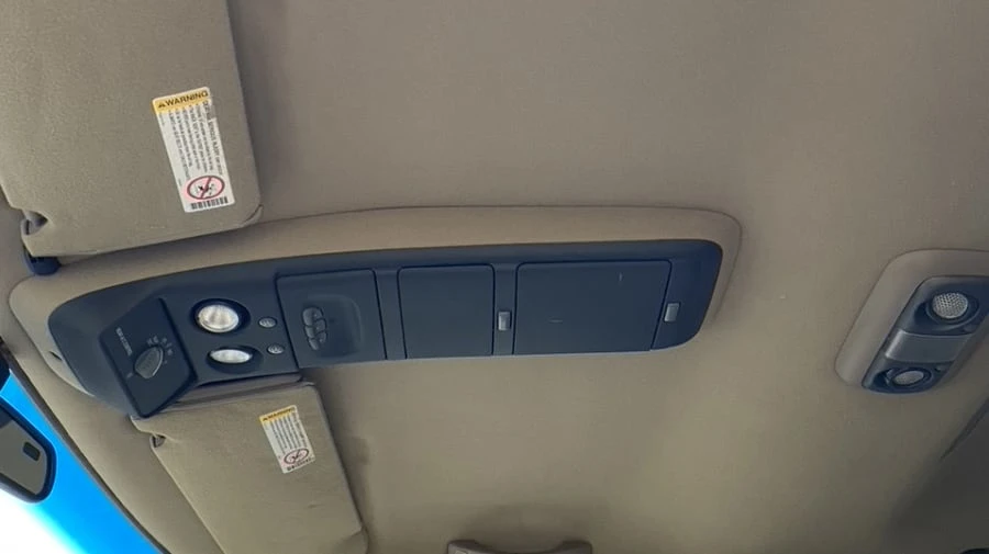 2000 Chevrolet Tahoe 1st Gen - Image 7 of 19