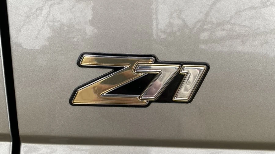 2000 Chevrolet Tahoe 1st Gen - Image 12 of 19