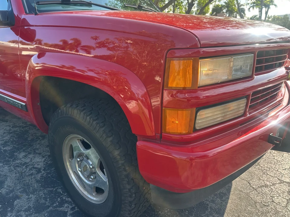 2000 Chevrolet Tahoe 1st Gen - Image 24 of 31
