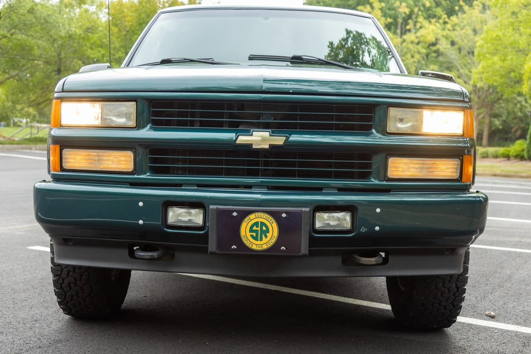 2000 Chevrolet Tahoe 1st Gen - Image 10 of 31