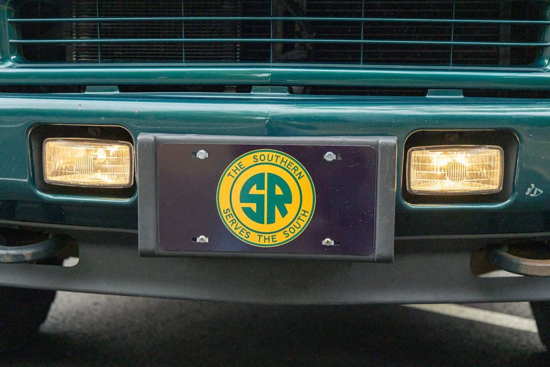 2000 Chevrolet Tahoe 1st Gen - Image 16 of 31