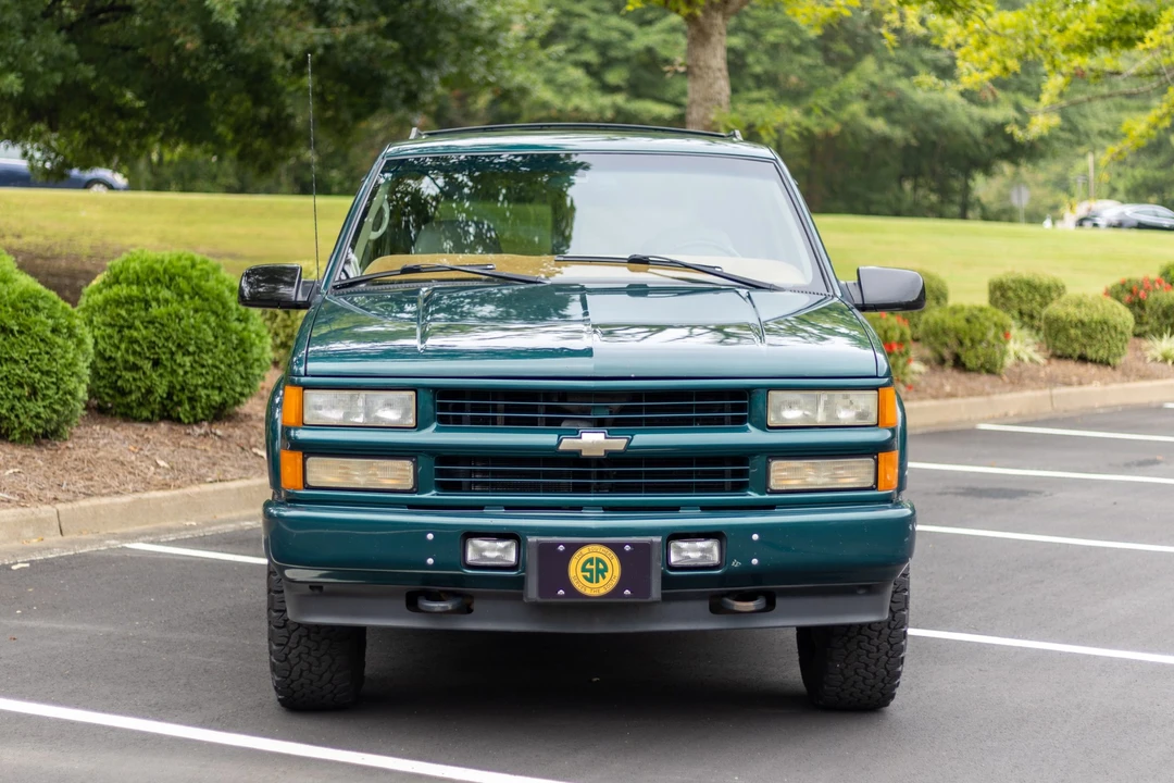 2000 Chevrolet Tahoe 1st Gen - Image 9 of 31