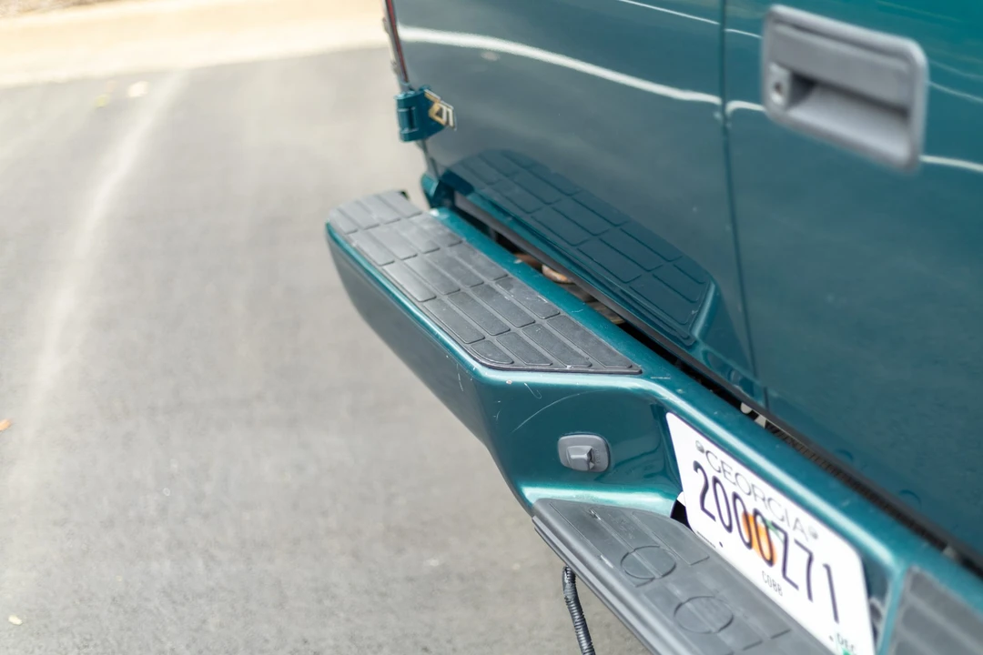 2000 Chevrolet Tahoe 1st Gen - Image 31 of 31