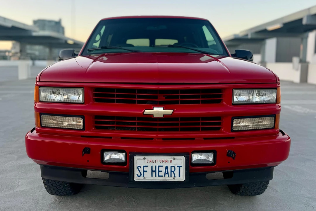 2000 Chevrolet Tahoe 2nd Gen - Image 2 of 31