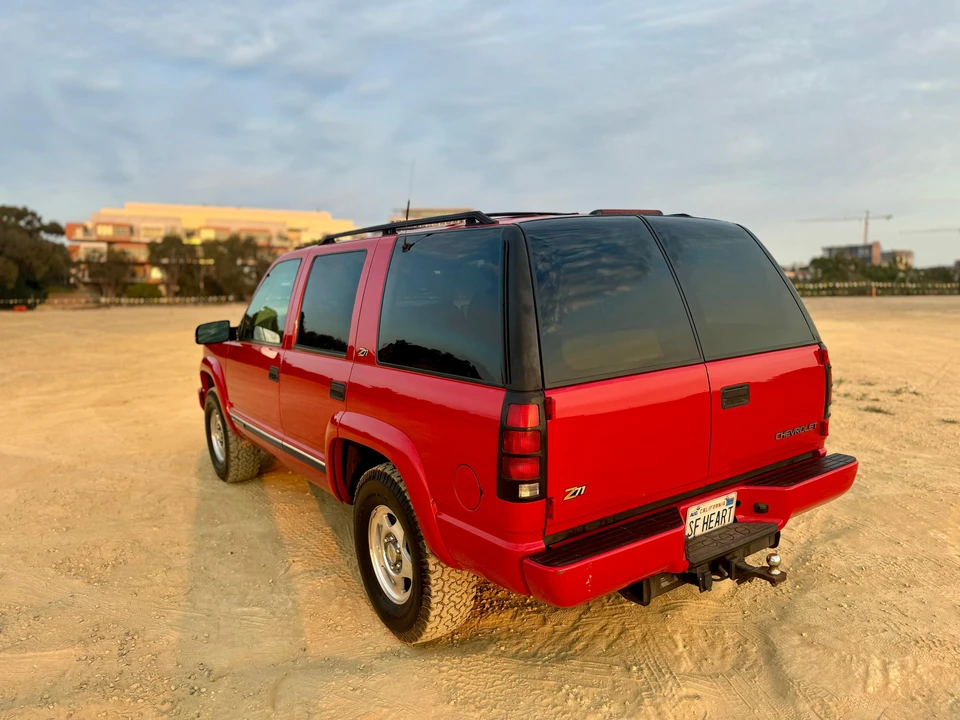 2000 Chevrolet Tahoe 2nd Gen - Image 21 of 31