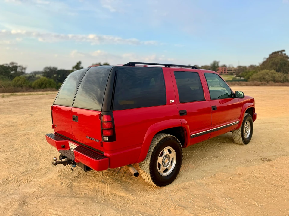 2000 Chevrolet Tahoe 2nd Gen - Image 24 of 31