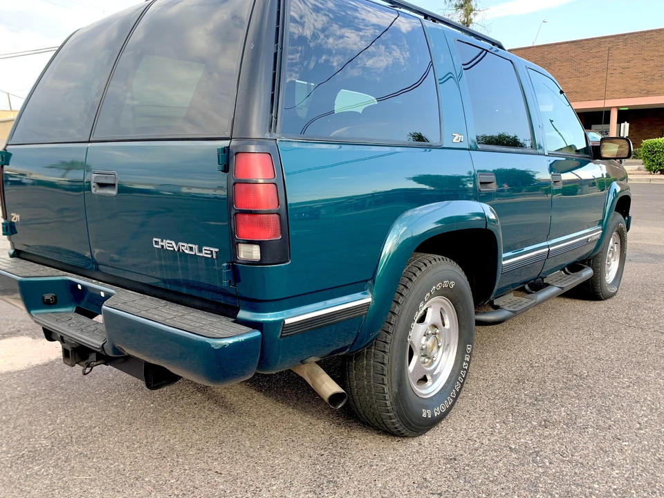 2000 Chevrolet Tahoe 1st Gen - Image 10 of 31