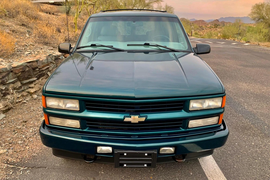 2000 Chevrolet Tahoe 1st Gen - Image 6 of 31