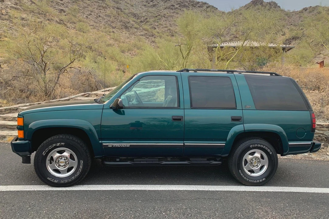 2000 Chevrolet Tahoe 1st Gen - Image 9 of 31