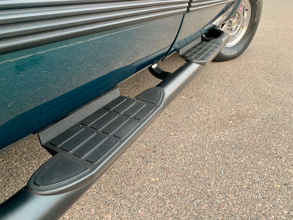 2000 Chevrolet Tahoe 1st Gen - Image 14 of 31