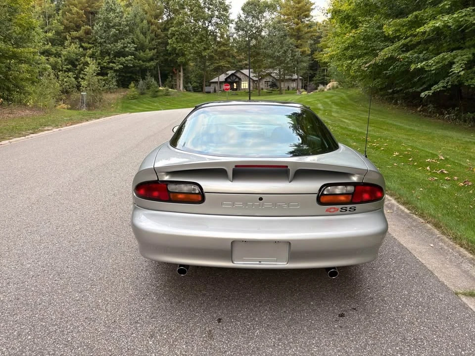 2000 Chevrolet Camaro 4th Gen - Image 3 of 11