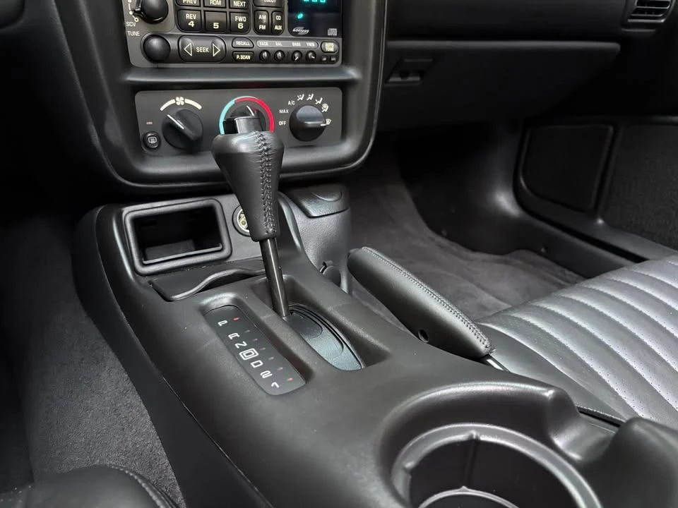 2000 Chevrolet Camaro 4th Gen - Image 6 of 11